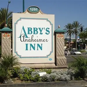 Hotel Abby's Anaheimer - Across Disneyland Park